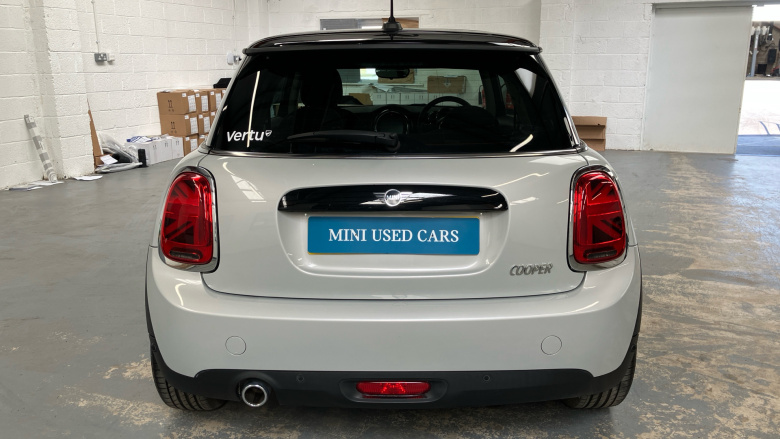 MINI Hatchback 1.5 Cooper Classic II 3dr Auto Petrol Hatchback